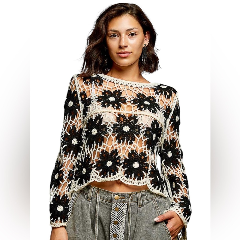 POL Black & White Embroidered Crochet Knit Bell Sleeve Top